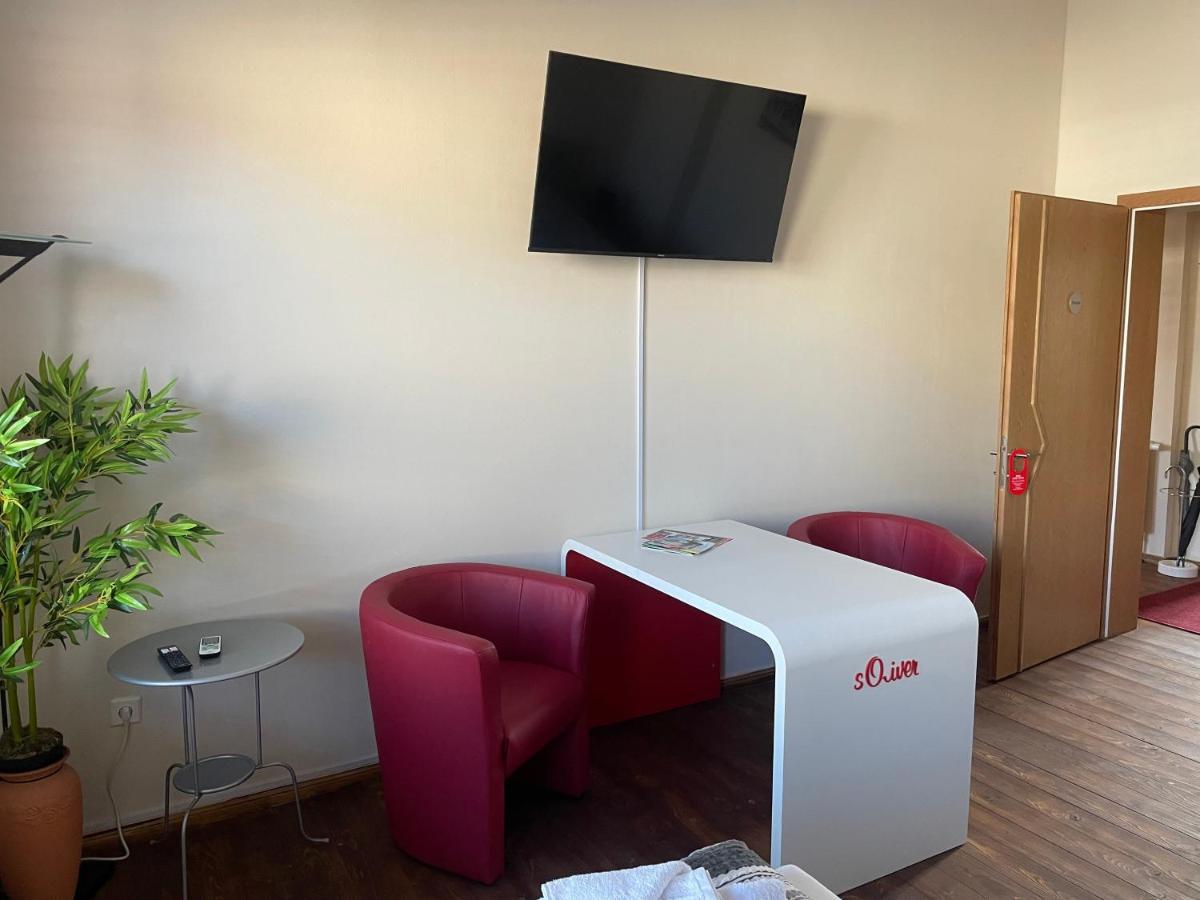 Dz Appartements - Ferienwohnung Mit Klimaanlage, Whirlpool Und Freiem Wlan - Ruhige, Zentrale Lage In Wittenberge Ngoại thất bức ảnh